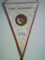 /album/fotogaleria-1980/a1980-cssr-madarsko-podpisy-jpg/